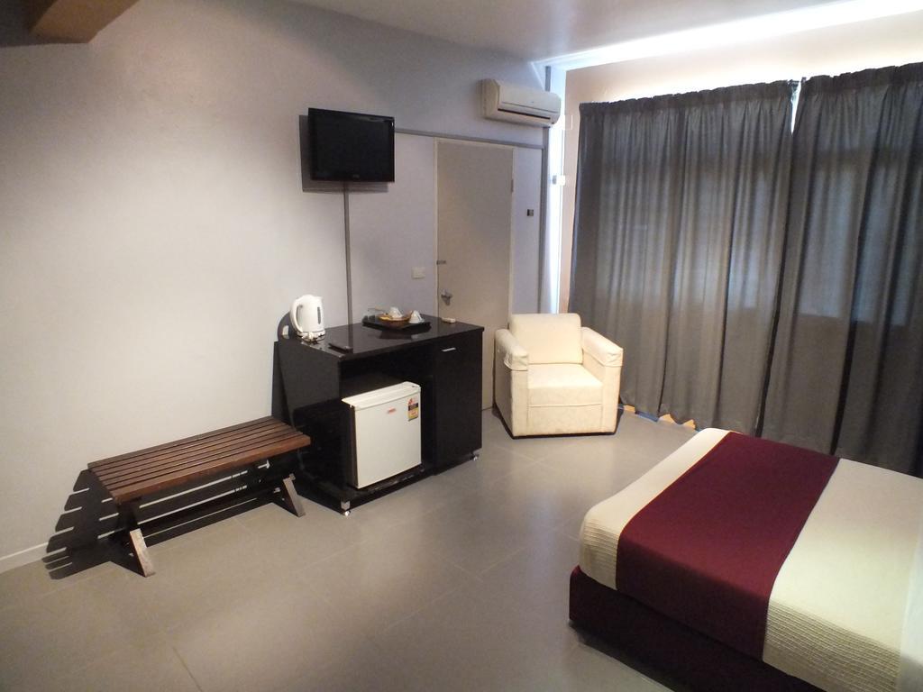 Hotel Olympic Port Vila Buitenkant foto