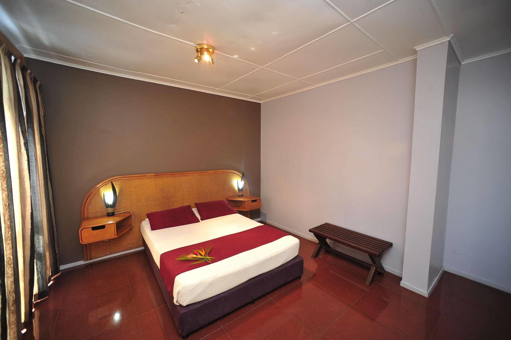Hotel Olympic Port Vila Buitenkant foto